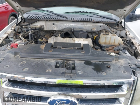2011 Ford Expedition Limited with VIN 1FMJU1K56BEF19871, listed as a IAAI auction lot 41612117 with 246,367 mi miles. Bid and sale history available at carsss.com. Image 10.