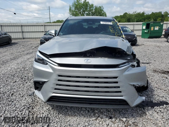 2024 Lexus TX 350 with VIN 5TDAAAB63RS017152, listed as a Copart auction lot 57092415 with 19,635 mi miles and Salvage title. Bid and sale history available at DreamBid. Image 5.