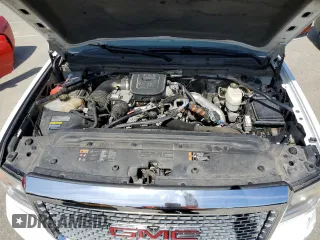 2015 GMC Sierra 2500HD available WiFi Denali with VIN 1GT120E80FF659215, listed as a Copart auction lot 48356455 with 134,796 mi miles and Salvage Title. Bid and sale history available at carsss.com. Image 11.