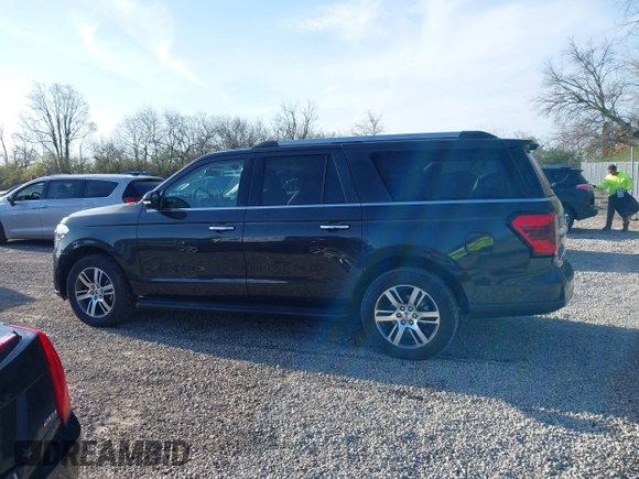 2023 Ford Expedition Max Limited with VIN 1FMJK1K83PEA16550, listed as a IAAI auction lot 41971481 with 33,912 mi miles and . Bid and sale history available at DreamBid. Image 14.