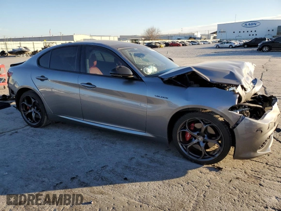 2020 Alfa Romeo Giulia Ti with VIN ZARFANBN2L7630245, listed as a Copart auction lot 84069784 with 0 mi miles and Salvage Title. Bid and sale history available at carsss.com. Image 4.