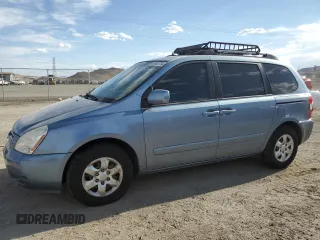 2008 Kia Sedona with VIN KNDMB133686267031, listed as a Copart auction lot 69464784 with 160,358 mi miles and Salvage Title. Bid and sale history available at carsss.com. Image 1.
