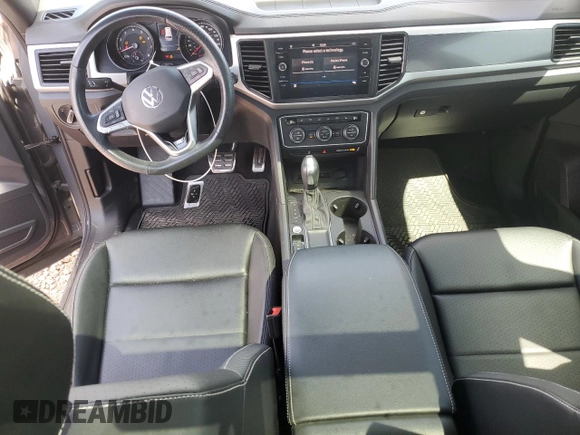 2021 Volkswagen Atlas SE with VIN 1V2PE2CA5MC212105, listed as a Copart auction lot 51852125 with 53,831 mi miles and Salvage title. Bid and sale history available at DreamBid. Image 8.