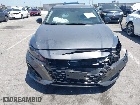 2024 Nissan Altima SR with VIN 1N4BL4CV6RN377307, listed as a IAAI auction lot 42229384 with 8,117 mi miles and . Bid and sale history available at DreamBid. Image 13.