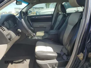 2005 Chrysler 300 with VIN 2C3JA53G05H578436, listed as a Copart auction lot 54455835 with 308,609 mi miles and Clean Title. Bid and sale history available at carsss.com. Image 7.