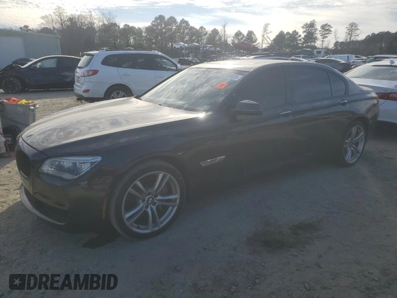 2015 BMW 7 Series 750Li with VIN WBAYE8C59FD780945, listed as a Copart auction lot 42730625 with 0 mi miles and Salvage Title. Bid and sale history available at carsss.com. Image 1.