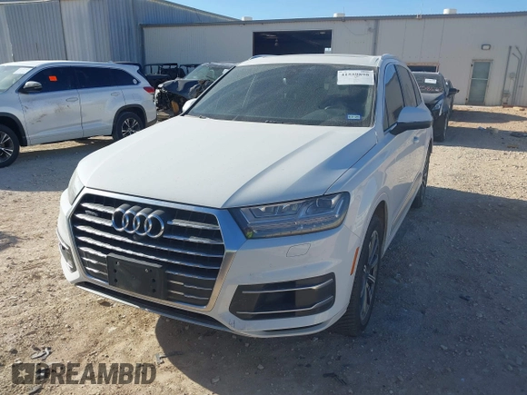 2017 Audi Q7 Premium Plus with VIN WA1LAAF76HD021311, listed as a IAAI auction lot 41559898 with 132,458 mi miles. Bid and sale history available at carsss.com. Image 12.
