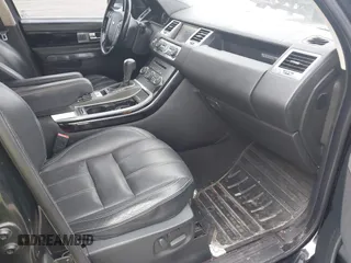 2010 Land Rover Range Rover Sport HSE Lux z VIN SALSK2D45AA252469, wystawiony jako IAAI lot #41915892 z przebiegiem 177 112 mil mil oraz . Historia ofert i sprzedaży dostępna na DreamBid. Obrazek 5.