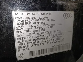 2017 Audi Q7 Premium Plus with VIN WA1LAAF7XHD039620, listed as a IAAI auction lot 40970830 with 119,531 mi miles. Bid and sale history available at carsss.com. Image 9.