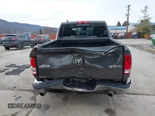 2015 Ram 1500 Big Horn z VIN 1C6RR7LT1FS520269, wystawiony jako IAAI lot #41706251 z przebiegiem 116 309 mil mil oraz . Historia ofert i sprzedaży dostępna na DreamBid. Obrazek 16.