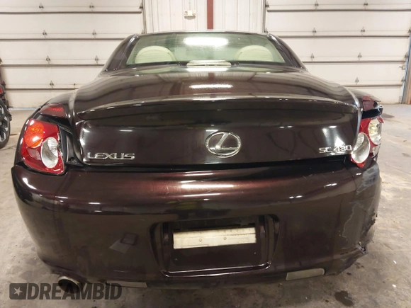 2005 Lexus SC with VIN JTHFN48Y950069904, listed as a IAAI auction lot 41804397 with 120,703 mi miles. Bid and sale history available at carsss.com. Image 6.