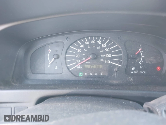 2000 Toyota Sienna CE with VIN 4T3ZF19C3YU189677, listed as a IAAI auction lot 41803833 with 201,661 mi miles. Bid and sale history available at carsss.com. Image 7.