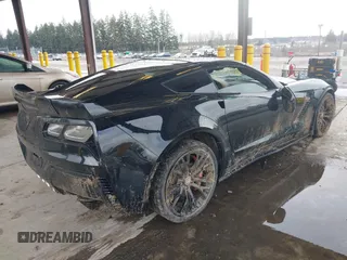 2015 Chevrolet Corvette Z06 3LZ with VIN 1G1YU2D67F5606353, listed as a IAAI auction lot 41500987 with 20,876 mi miles. Bid and sale history available at carsss.com. Image 4.