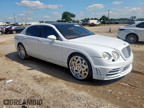 2007 Bentley Flying Spur z VIN SCBBR93W37C050048, wystawiony jako Copart lot #59043815 z przebiegiem 62 006 mil mil oraz Czysty tytuł • Clean title. Historia ofert i sprzedaży dostępna na DreamBid. Obrazek 4.