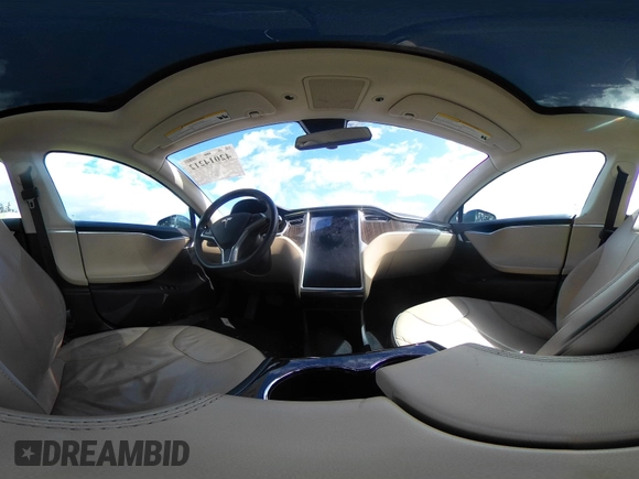 2013 Tesla Model S с VIN 5YJSA1CN1DFP27013, выставлен на аукционе IAAI как лот 42014212 с пробегом 65 858 миль миль и . История ставок и продаж доступна на DreamBid. Изображение 19.
