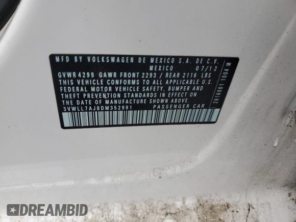 2013 Volkswagen Jetta TDI with VIN 3VWLL7AJ8DM352991, listed as a Copart auction lot 68473304 with 102,097 mi miles and Salvage title. Bid and sale history available at DreamBid. Image 14.