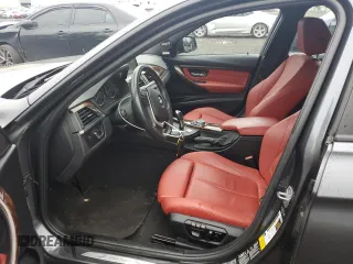 2015 BMW 3 Series 328i xDrive с VIN WBA3B5C50FP654117, выставлен на аукционе Copart как лот 56635355 с пробегом 91 669 миль миль и Списание • Salvage title. История ставок и продаж доступна на DreamBid. Изображение 7.