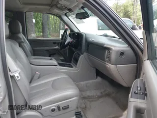 2005 Chevrolet Tahoe LS z VIN 1GNEK13T45J167997, wystawiony jako IAAI lot #42298160 z przebiegiem 142 981 mil mil oraz . Historia ofert i sprzedaży dostępna na DreamBid. Obrazek 5.