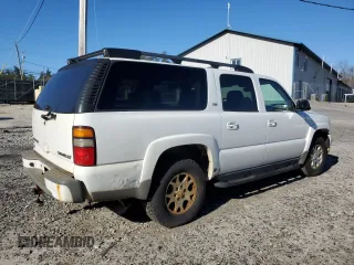 2005 Chevrolet Suburban LS with VIN 3GNFK16Z75G285533, listed as a Copart auction lot 51796744 with 260,539 mi miles and Salvage Title. Bid and sale history available at carsss.com. Image 3.