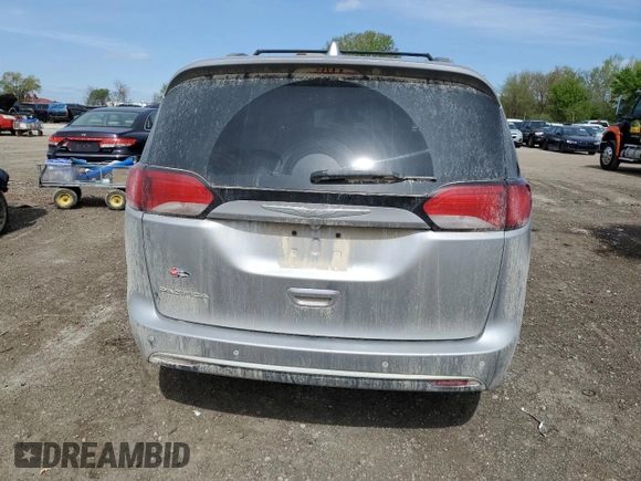 2017 Chrysler Pacifica Touring L Plus с VIN 2C4RC1EG4HR665687, выставлен на аукционе Copart как лот 53917575 с пробегом 133 184 миль миль и Списание • Salvage title. История ставок и продаж доступна на DreamBid. Изображение 6.