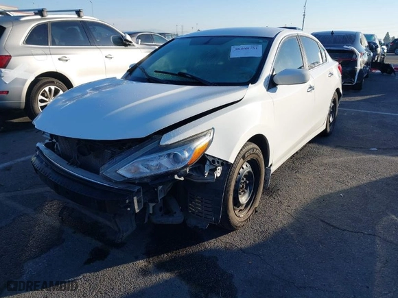 2016 Nissan Altima 2.5 SR with VIN 1N4AL3AP4GN390967, listed as a IAAI auction lot 38468751 with 88,731 mi miles. Bid and sale history available at carsss.com. Image 2.