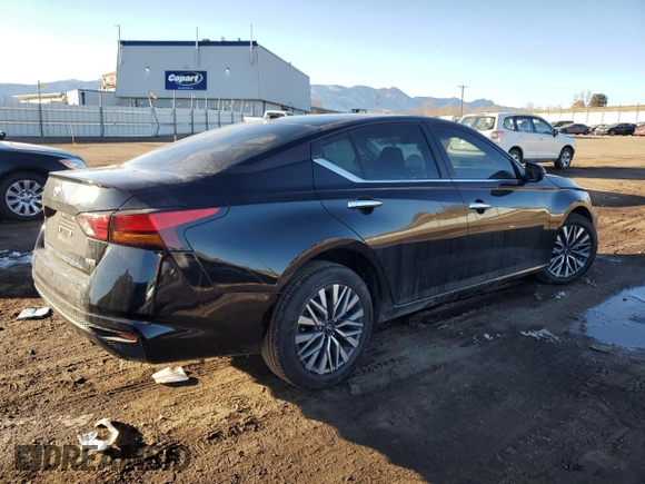 2025 Nissan Altima SV with VIN 1N4BL4DWXSN327748, listed as a Copart auction lot 41893135 with 730 mi miles and Salvage Title. Bid and sale history available at DreamBid. Image 3.