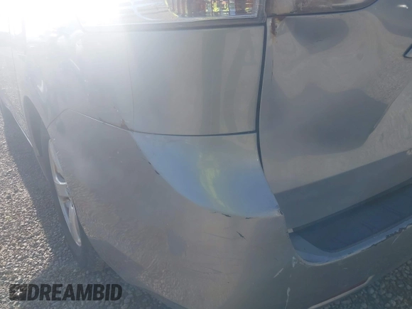 2013 Toyota Sienna LE AAS with VIN 5TDKK3DCXDS369976, listed as a IAAI auction lot 42161009 with 183,408 mi miles. Bid and sale history available at carsss.com. Image 19.