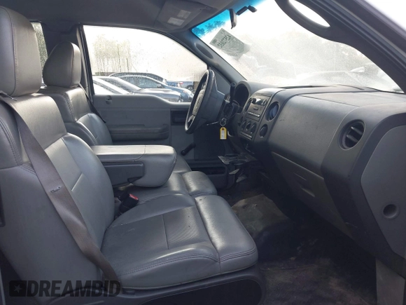 2008 Ford F-150 STX z VIN 1FTRX12W88FA16580, wystawiony jako IAAI lot #42572032 z przebiegiem 226 419 mil mil oraz . Historia ofert i sprzedaży dostępna na DreamBid. Obrazek 5.