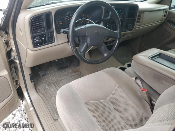 2004 Chevrolet Silverado 1500 LS with VIN 1GCEC14V94Z186793, listed as a Copart auction lot 83448234 with 176,573 mi miles and Clean Title. Bid and sale history available at carsss.com. Image 8.