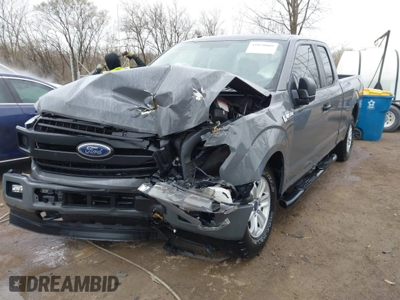 2018 Ford F-150 XL with VIN 1FTEX1EP1JFB25097, listed as a IAAI auction lot 41820009 with 137,138 mi miles and . Bid and sale history available at DreamBid. Image 17.