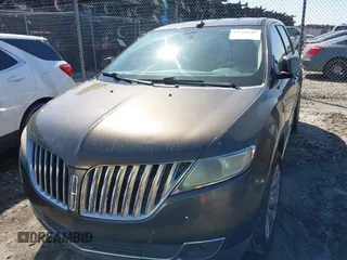 2011 Lincoln MKX with VIN 2LMDJ6JK1BBJ11840, listed as a IAAI auction lot 41769107 with 202,313 mi miles. Bid and sale history available at carsss.com. Image 12.