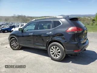 2017 Nissan Rogue SV z VIN KNMAT2MV5HP543165, wystawiony jako Copart lot #53532745 z przebiegiem 136 616 mil mil oraz Szkoda całkowita • Salvage title. Historia ofert i sprzedaży dostępna na DreamBid. Obrazek 2.
