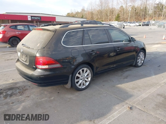2012 Volkswagen Jetta TDI w/Sunroof & Nav с VIN 3VWPL7AJ9CM681652, выставлен на аукционе IAAI как лот 41847592 с пробегом 96 921 миль миль и . История ставок и продаж доступна на DreamBid. Изображение 4.