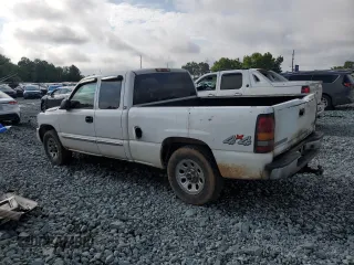 2005 GMC Sierra 1500 Work Truck z VIN 2GTEK19V051320466, wystawiony jako Copart lot #60534645 z przebiegiem 155 872 mil mil oraz Czysty tytuł • Clean title. Historia ofert i sprzedaży dostępna na DreamBid. Obrazek 2.