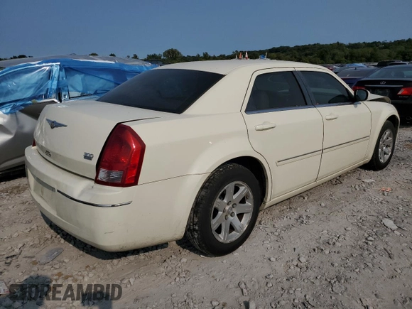 2007 Chrysler 300 Signature with VIN 2C3KA53GX7H715860, listed as a Copart auction lot 71077054 with 108,245 mi miles and Salvage Title. Bid and sale history available at carsss.com. Image 3.