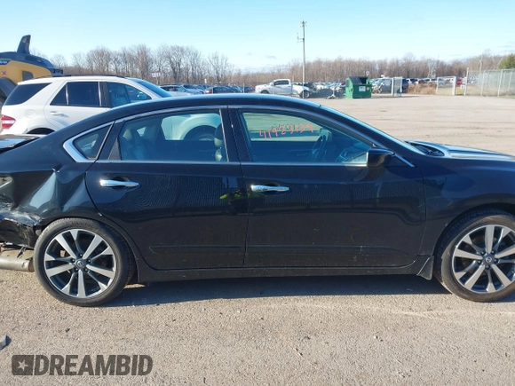 2016 Nissan Altima SR with VIN 1N4AL3AP7GC212210, listed as a IAAI auction lot 41923139 with 26,433 mi miles and . Bid and sale history available at carsss.com. Image 13.