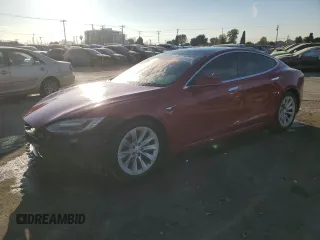 2017 Tesla Model S 60 с VIN 5YJSA1E15HF210006, выставлен на аукционе Copart как лот 85096644 с пробегом 225 497 миль миль и Списание • Salvage title. История ставок и продаж доступна на DreamBid. Изображение 1.