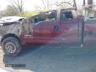 2004 Ford F-250 XL z VIN 1FTNX21P04ED08920, wystawiony jako IAAI lot #42020592 z przebiegiem 160 669 mil mil oraz . Historia ofert i sprzedaży dostępna na DreamBid. Obrazek 15.