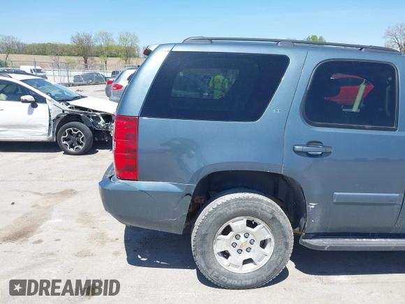 2008 Chevrolet Tahoe 3LT with VIN 1GNFK13008J136325, listed as a IAAI auction lot 42209822 with 196,335 mi miles and . Bid and sale history available at DreamBid. Image 15.