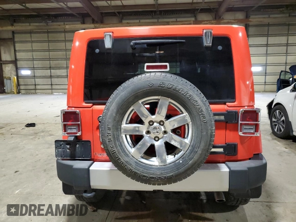 2013 Jeep Wrangler Sahara z VIN 1C4AJWBG2DL569838, wystawiony jako Copart lot #54705065 z przebiegiem 67 093 mil mil oraz Szkoda całkowita • Salvage title. Historia ofert i sprzedaży dostępna na DreamBid. Obrazek 6.