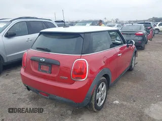 2016 MINI Hardtop with VIN WMWXP5C50G3B14054, listed as a IAAI auction lot 41509108 with 91,062 mi miles and . Bid and sale history available at DreamBid. Image 4.