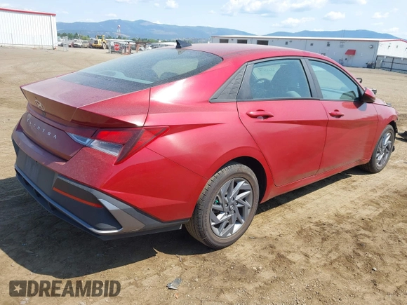 2024 Hyundai Elantra SEL z VIN KMHLM4DG5RU653537, wystawiony jako IAAI lot #42433134 z przebiegiem 37 478 mil mil oraz . Historia ofert i sprzedaży dostępna na DreamBid. Obrazek 4.