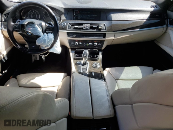 2012 BMW 5 Series 535i z VIN WBAFR7C54CC813745, wystawiony jako Copart lot #54071625 z przebiegiem 122 186 mil mil oraz Szkoda całkowita • Salvage title. Historia ofert i sprzedaży dostępna na DreamBid. Obrazek 8.