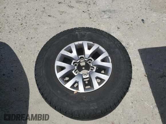 2015 Toyota Tacoma PreRunner с VIN 3TMJU4GNXFM175010, выставлен на аукционе Copart как лот 58418735 с пробегом 166 938 миль миль и Списание • Salvage title. История ставок и продаж доступна на DreamBid. Изображение 12.