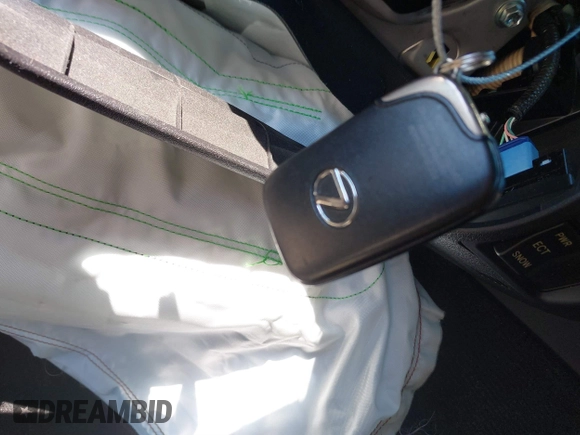 2012 Lexus IS 250 with VIN JTHBF5C26C5173223, listed as a IAAI auction lot 40499040 with 102,981 mi miles and . Bid and sale history available at DreamBid. Image 11.