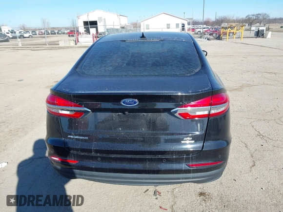 2020 Ford Fusion SE with VIN 3FA6P0LU1LR134904, listed as a IAAI auction lot 41448356 with 84,459 mi miles and . Bid and sale history available at DreamBid. Image 17.