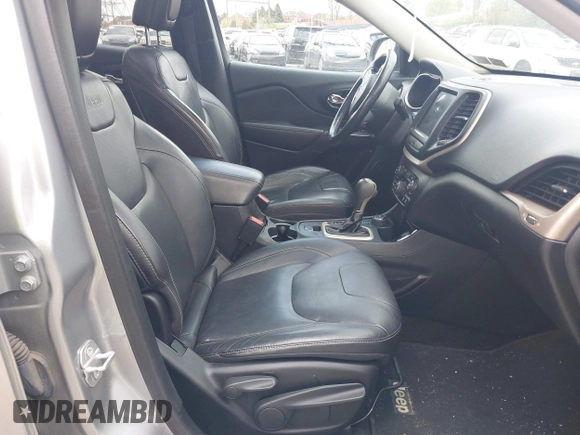 2015 Jeep Cherokee Limited with VIN 1C4PJMDS4FW650454, listed as a IAAI auction lot 42044380 with 123,837 mi miles. Bid and sale history available at carsss.com. Image 5.