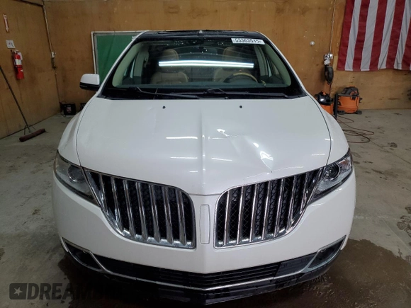 2012 Lincoln MKX z VIN 2LMDJ6JK9CBL02245, wystawiony jako Copart lot #53363515 z przebiegiem 130 227 mil mil oraz Czysty tytuł • Clean title. Historia ofert i sprzedaży dostępna na DreamBid. Obrazek 5.