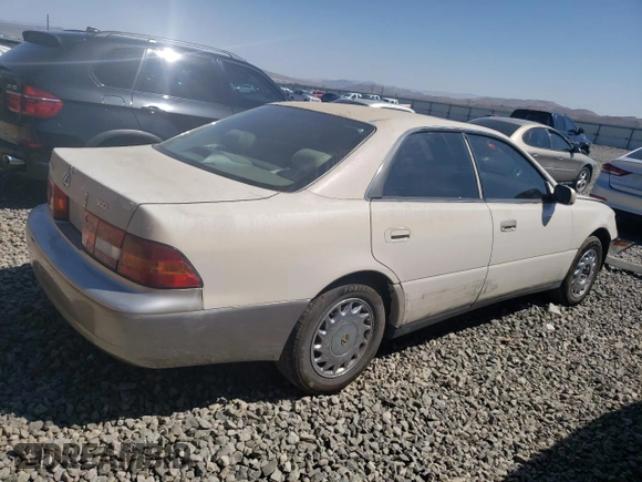 1998 Lexus ES 300 Luxury Sport Sdn with VIN JT8BF28GXW5030072, listed as a Copart auction lot 69242554 with 152,229 mi miles and Salvage Title. Bid and sale history available at carsss.com. Image 3.