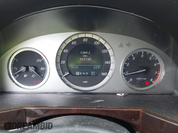 2010 Mercedes-Benz GLK GLK 350 with VIN WDCGG8HBXAF497114, listed as a IAAI auction lot 41942982 with 172,134 mi miles. Bid and sale history available at carsss.com. Image 7.